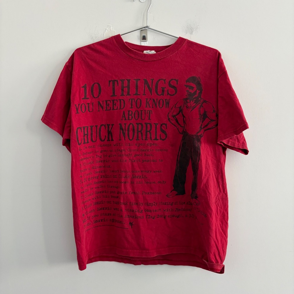 Vintage Chuck Norris 10 Things You Need To Know Graphic T-Shirt Red Mens Large